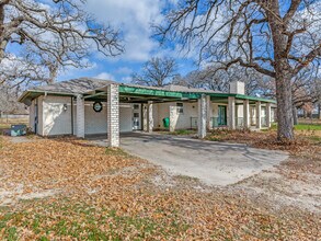 7335 Reed Rd in Azle, TX - Building Photo - Building Photo