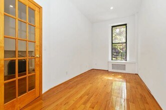 125 E 39th St in New York, NY - Foto de edificio - Building Photo