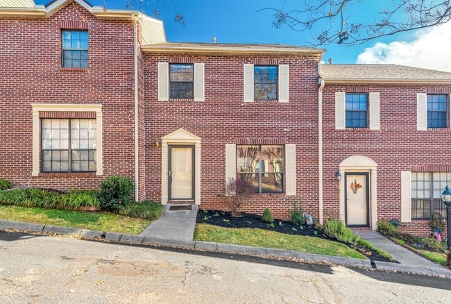 property at 437 S Gallaher View Rd