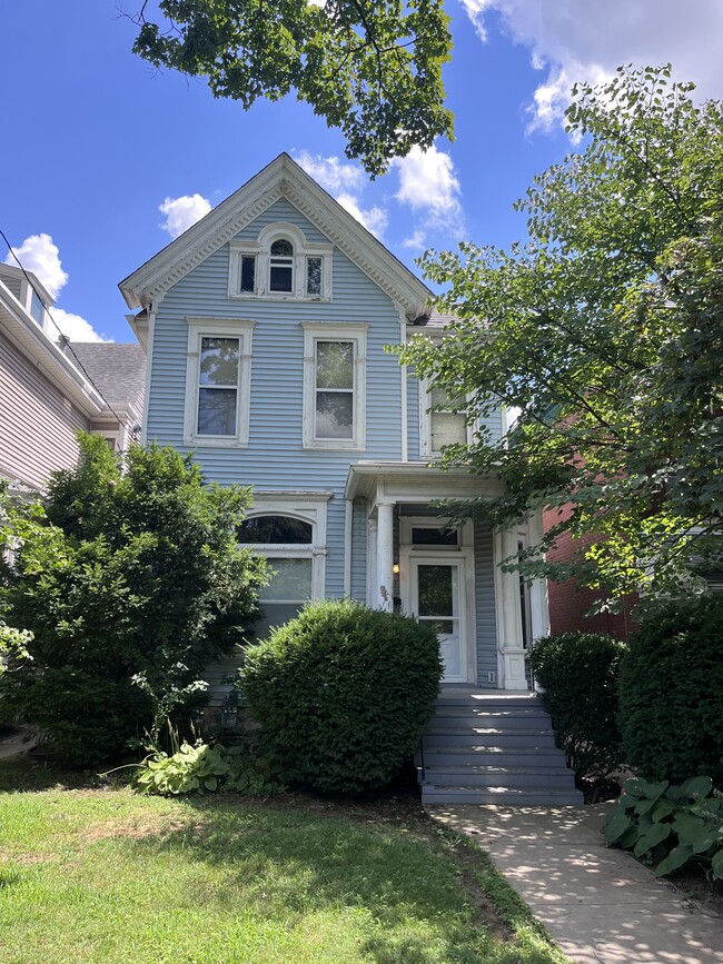 1402 Hepburn Ave, Unit 1