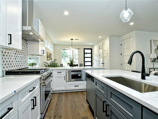 3314 Garden Villa Ln in Austin, TX - Building Photo - Building Photo