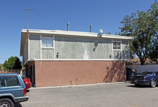 3409 Thaxton Ave SE in Albuquerque, NM - Building Photo - Building Photo