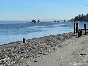 39001 Shoreview Dr NE in Hansville, WA - Building Photo - Building Photo