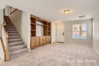 8348 W Wildwood Glen Dr in Las Vegas, NV - Building Photo - Building Photo