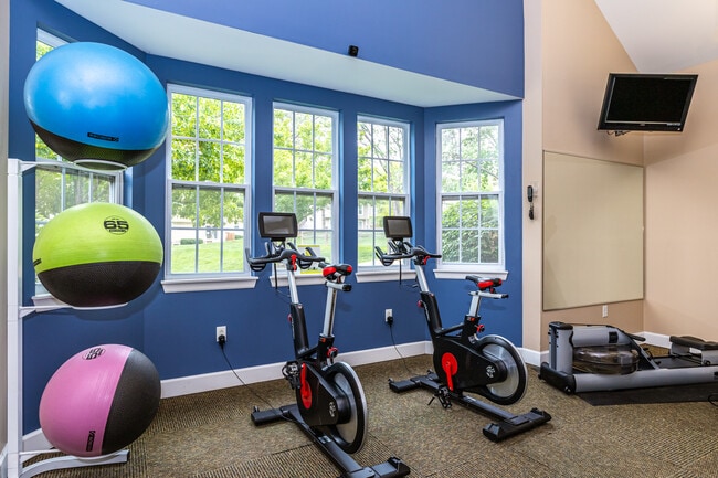 Hunter's Pointe Apartments in Overland Park, KS - Foto de edificio - Interior Photo
