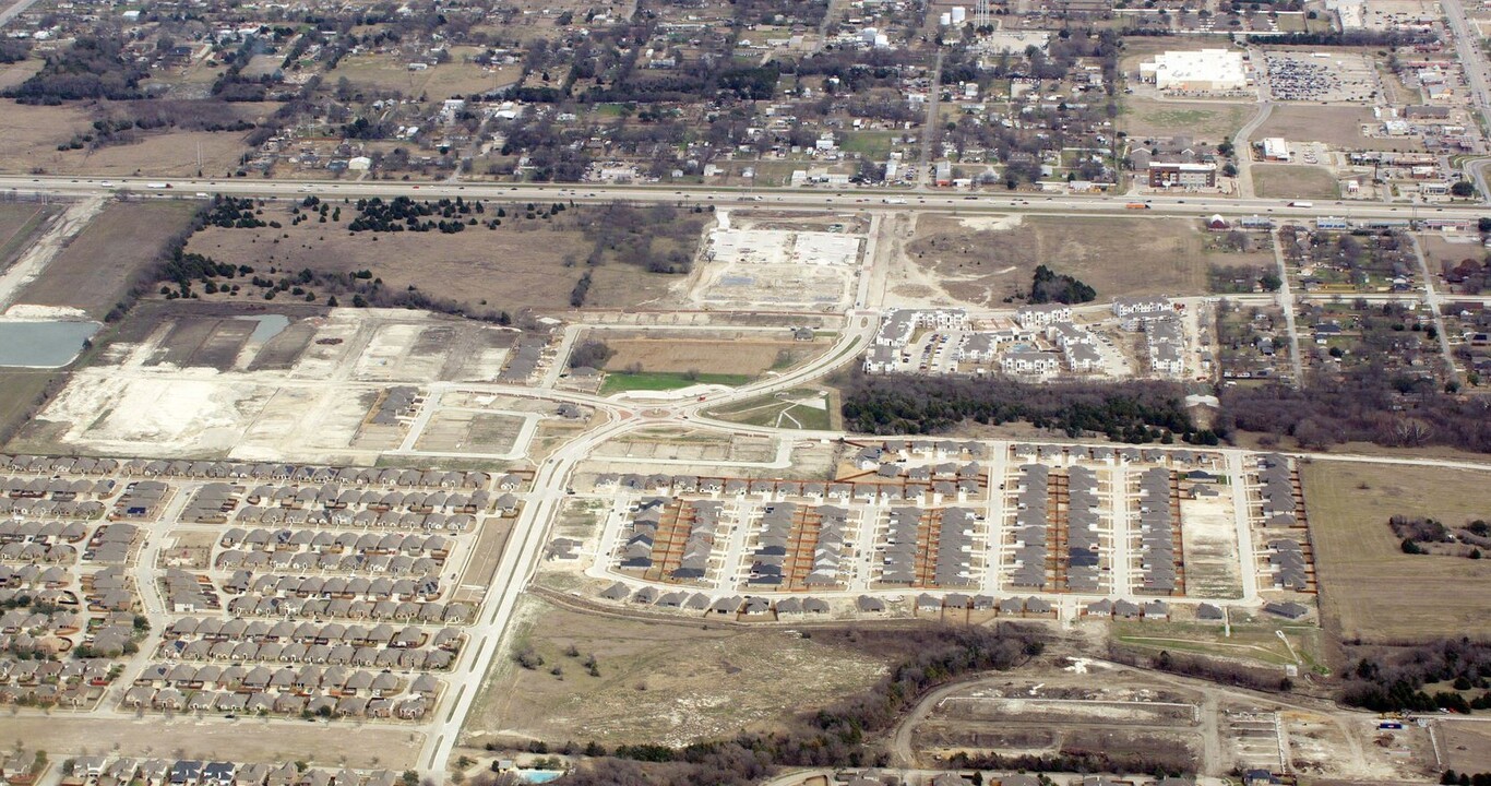 Creekbend Estates in Red Oak, TX - Building Photo