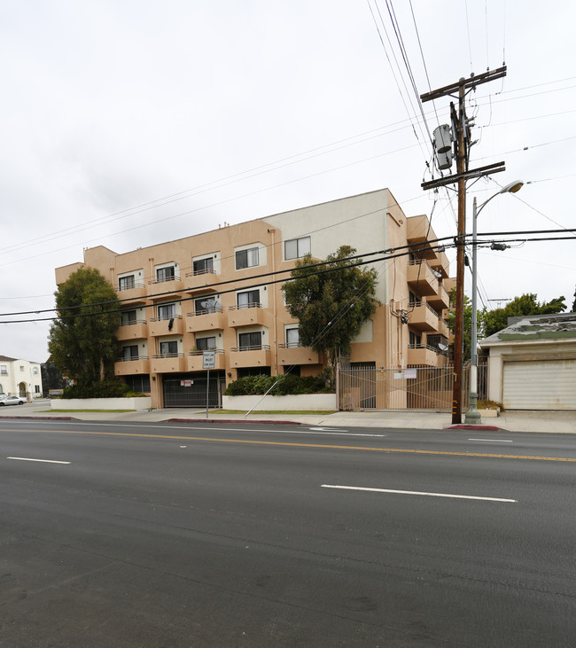 750 S Crenshaw Blvd in Los Angeles, CA - Building Photo - Building Photo