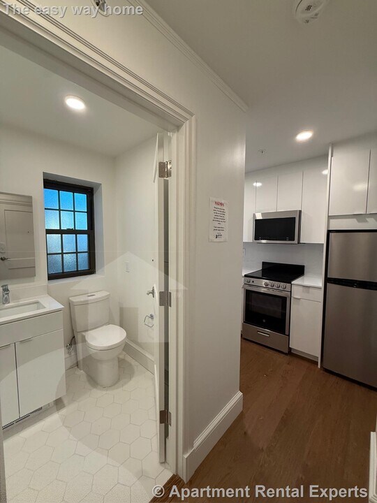 1200 Massachusetts Ave in Cambridge, MA - Building Photo