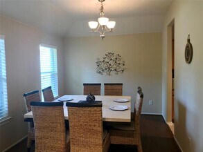 27 W Sage Creek Pl in Spring, TX - Foto de edificio - Building Photo