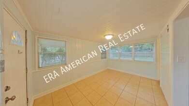 9 Okahatchee Cir SE in Fort Walton Beach, FL - Building Photo - Building Photo