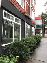 Madrona Court in Seattle, WA - Foto de edificio - Interior Photo