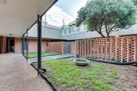 4319 Bettis Dr photo'