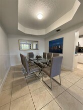 6670 NW 114th Ave in Doral, FL - Foto de edificio - Building Photo