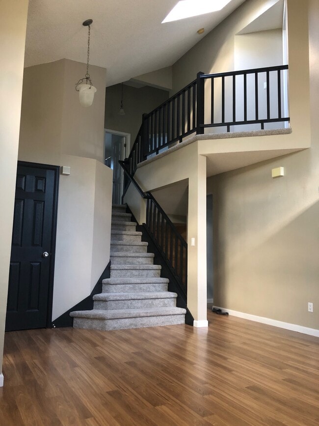 5870 S Rock Creek Dr in Castle Rock, CO - Foto de edificio - Building Photo