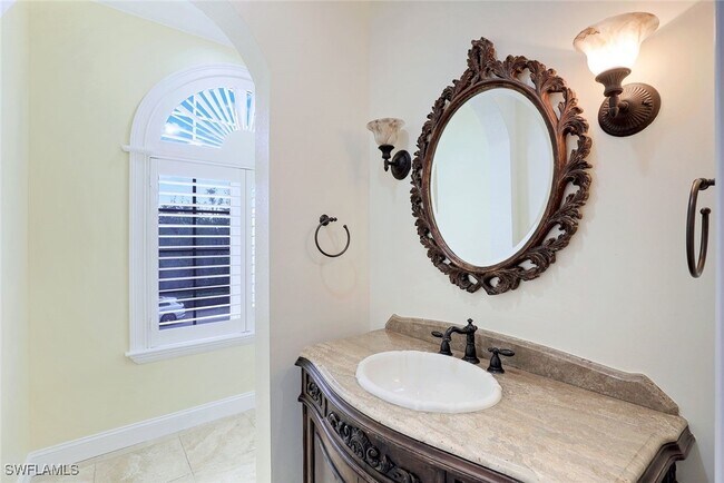 property at 175 Topanga Dr