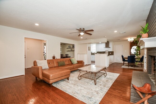 10809 Colony Wood Pl in Spring, TX - Foto de edificio - Building Photo