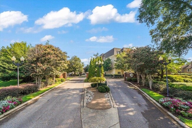 5400 Park Ave in Memphis, TN - Building Photo - Building Photo