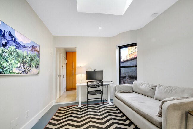 520 W 50th St in New York, NY - Foto de edificio - Building Photo