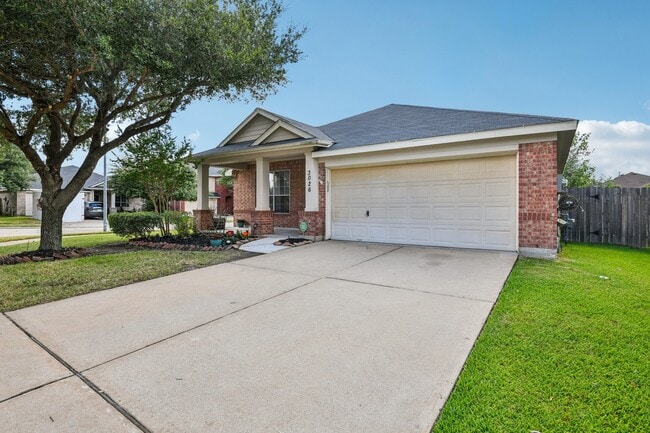 3026 Sunset Park Dr in Katy, TX - Building Photo - Building Photo