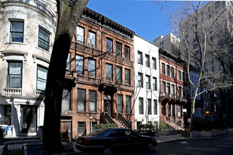 27 W 94th St in New York, NY - Building Photo - Building Photo