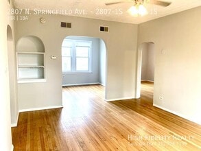 2807 N Springfield Ave in Chicago, IL - Building Photo - Building Photo