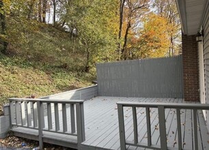 160 McKay Rd in Huntington Station, NY - Building Photo - Building Photo