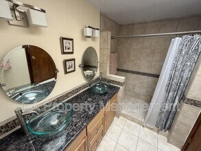 4904 Purcell Dr NE in Albuquerque, NM - Building Photo - Building Photo