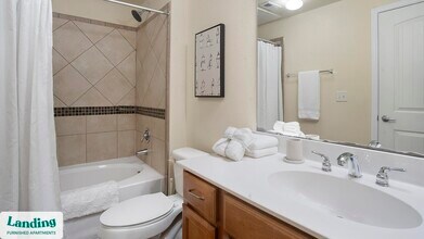 625 E Stassney Ln in Austin, TX - Building Photo - Building Photo