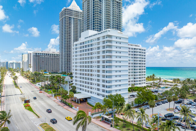 The Mimosa in Miami Beach, FL - Building Photo - Building Photo