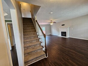 145 Edgecombe Dr in Spring Lake, NC - Building Photo - Building Photo