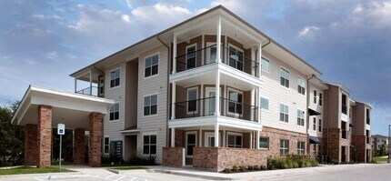 817 Colcord Ave in Waco, TX - Building Photo - Building Photo