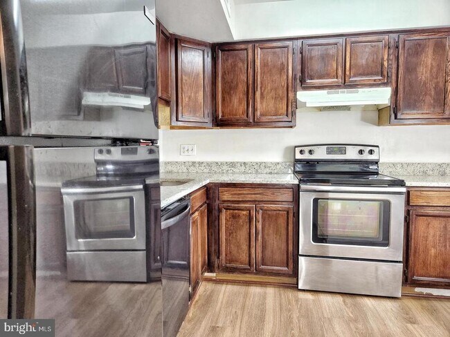 4570 Conwell Dr in Annandale, VA - Building Photo - Building Photo