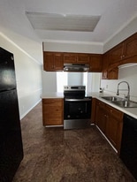 16 Pinedale Cir in Valdosta, GA - Building Photo