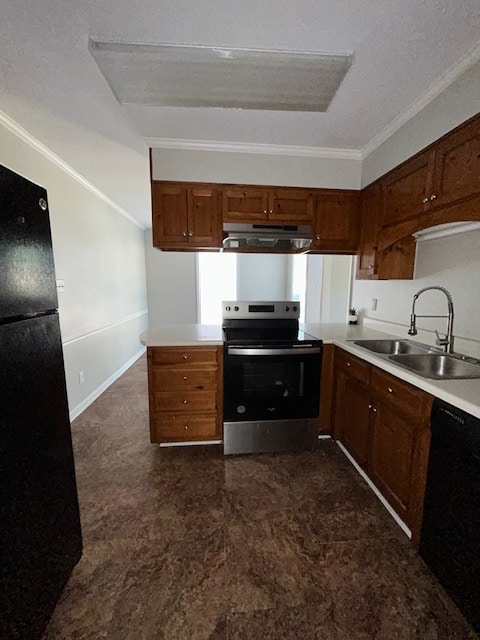 property at 16 Pinedale Cir