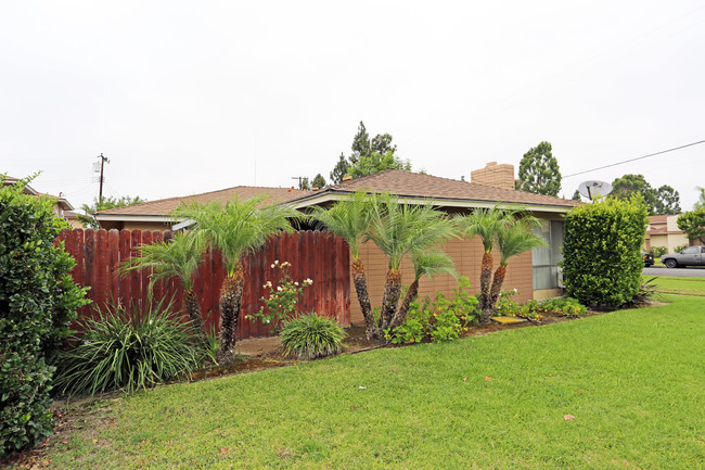 13251 Fletcher St. in Garden Grove, CA - Building Photo - Building Photo