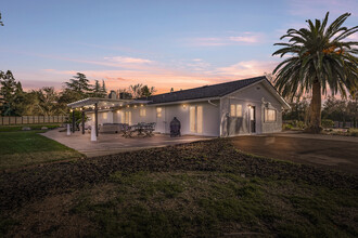 6615 Arabian Cir in Granite Bay, CA - Building Photo - Building Photo