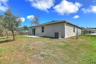 406 Easy St in Sebastian, FL - Building Photo - Building Photo