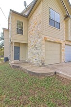 2903 Whisper Oaks Ln in Georgetown, TX - Building Photo - Building Photo