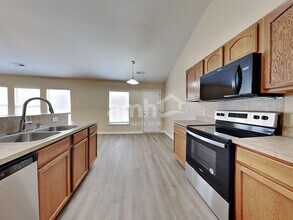425 Watershed Dr in Goose Creek, SC - Building Photo - Building Photo