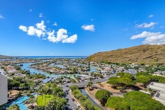 531 Hahaione St in Honolulu, HI - Building Photo - Building Photo