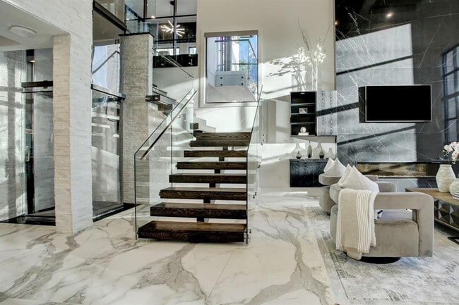 property at 5158 Huckleberry Cir