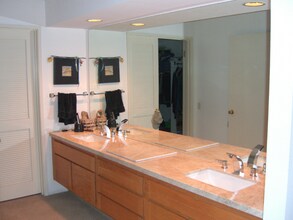 11285 Gold Country Blvd in Gold River, CA - Building Photo - Building Photo