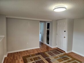 4104 Delmar Av in Victoria, BC - Building Photo - Building Photo