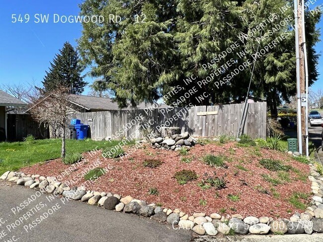 549 SW Dogwood Rd in Estacada, OR - Building Photo - Building Photo