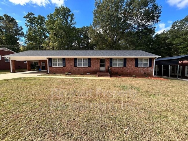 property at 699 University Dr
