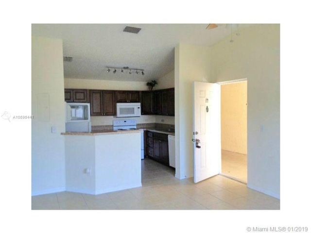 3660 N 56th Ave in Hollywood, FL - Building Photo