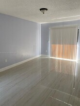 16891 SW 92nd Ct in Palmetto Bay, FL - Building Photo - Building Photo