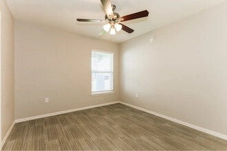 6490 Polly Ln in Lakeland, FL - Building Photo - Building Photo
