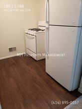 6011 W Port Ave in Milwaukee, WI - Building Photo - Building Photo