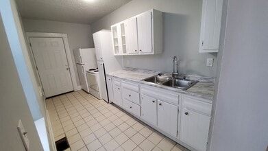 810 Poplar St in Cincinnati, OH - Building Photo - Building Photo